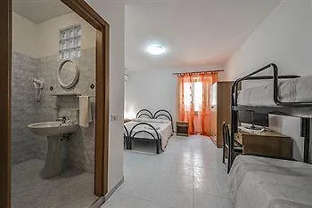 B&B La Grotta Peschici فندق مبيت وإفطار بيسْكيتْشّي