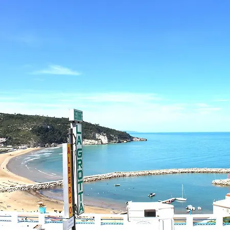 B&B La Grotta Peschici بيسْكيتْشّي