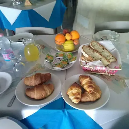 B&B La Grotta Peschici فندق مبيت وإفطار بيسْكيتْشّي